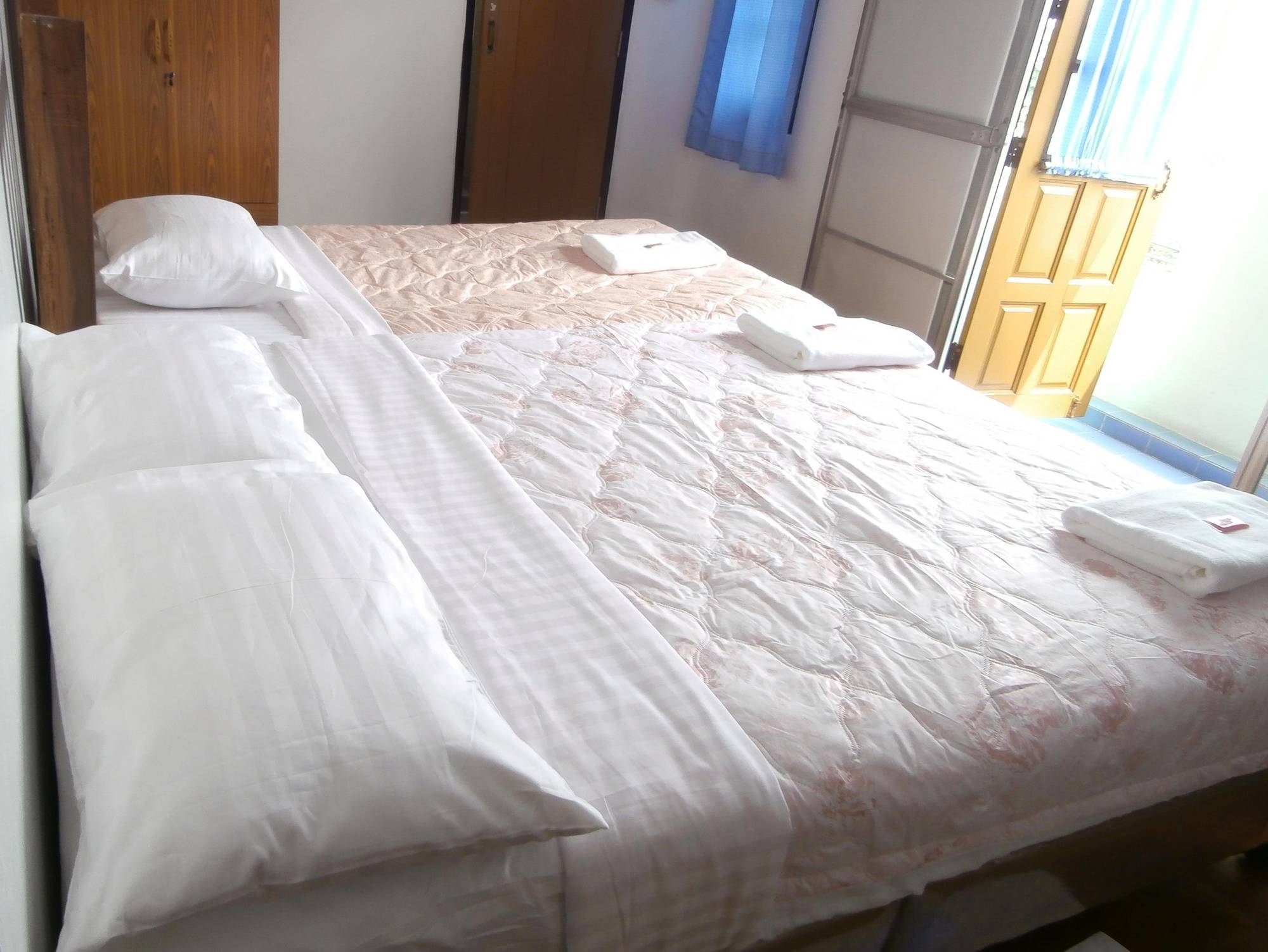 Nonni Guesthouse Chiang Mai Luaran gambar