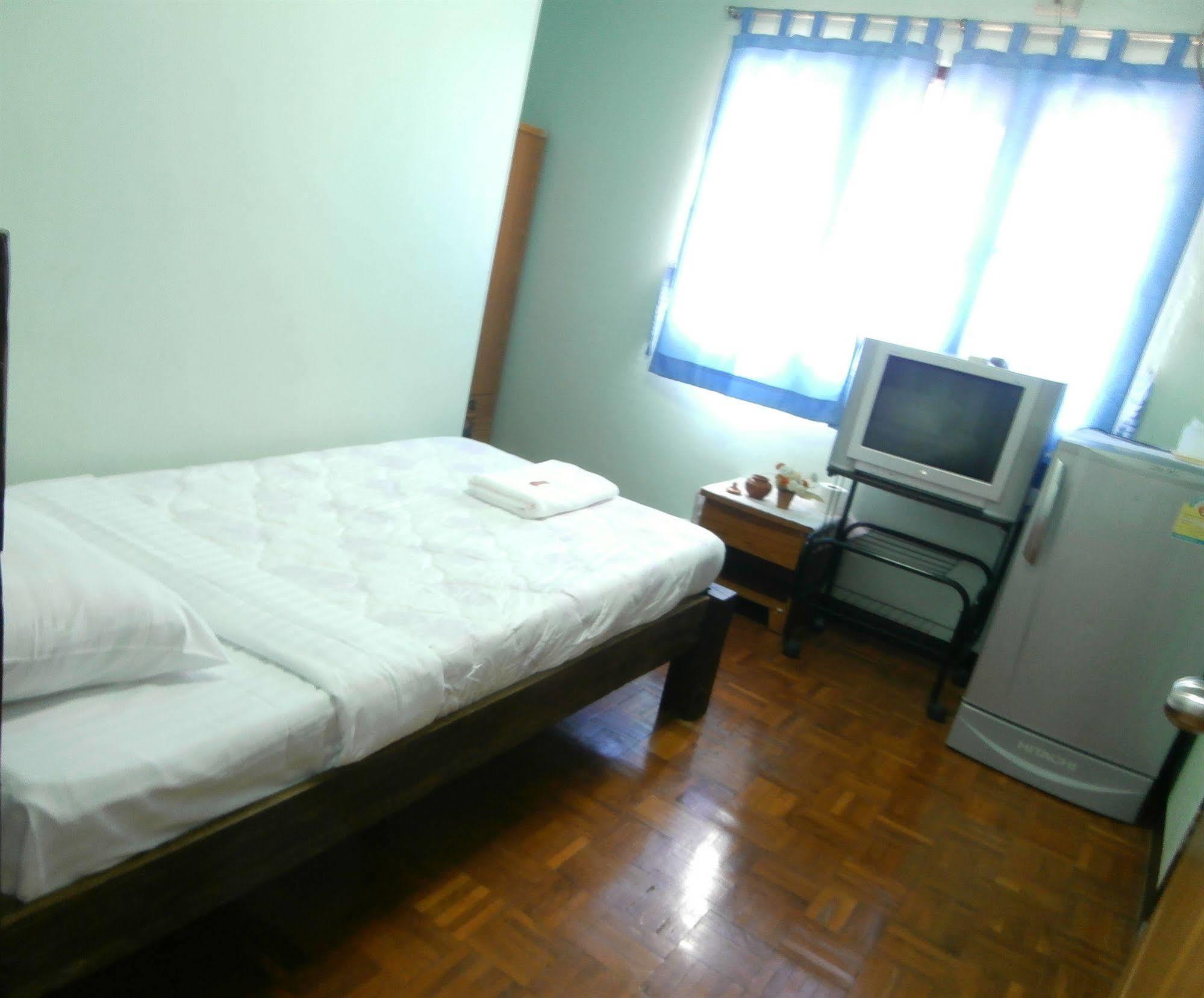 Nonni Guesthouse Chiang Mai Luaran gambar