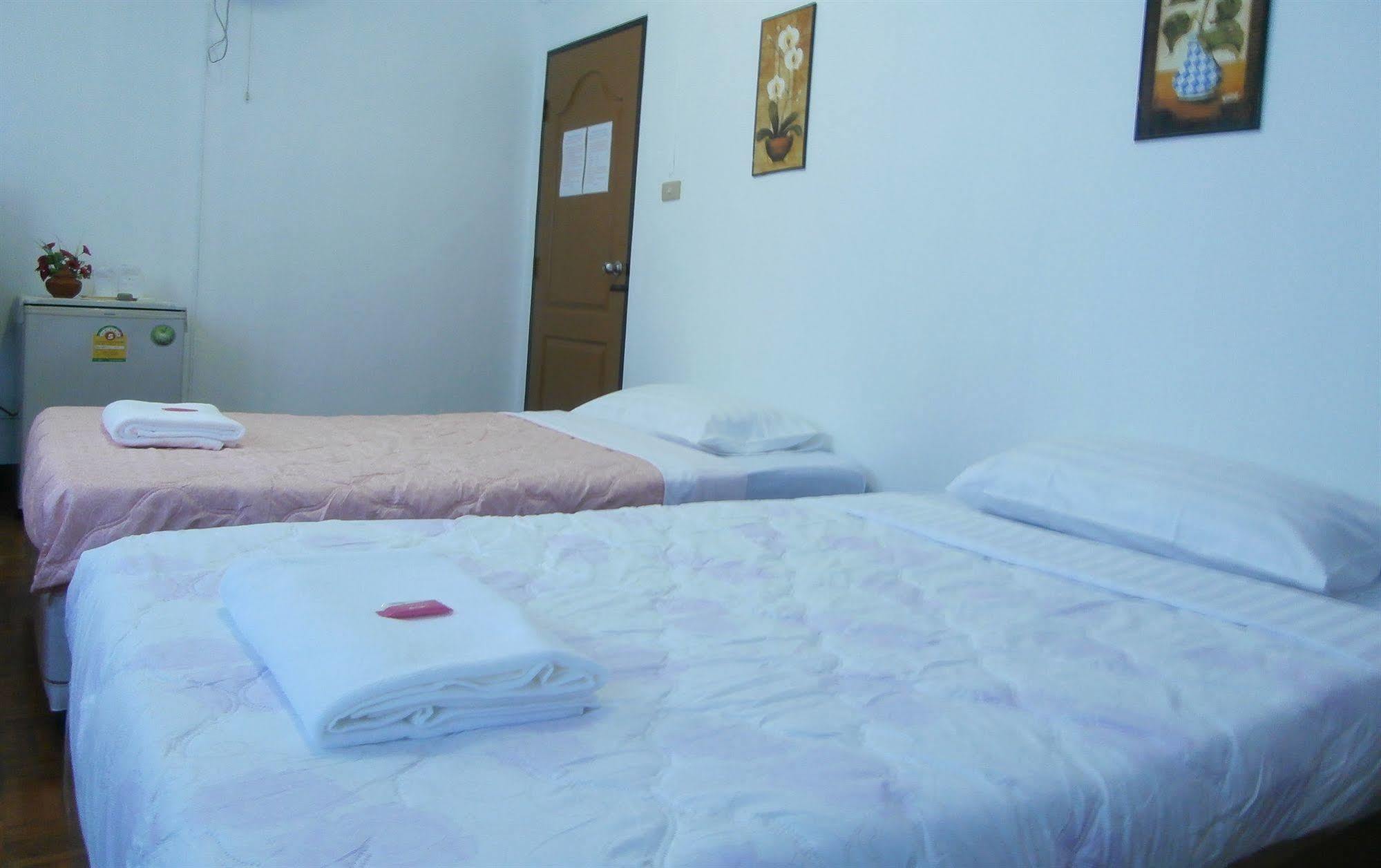 Nonni Guesthouse Chiang Mai Luaran gambar