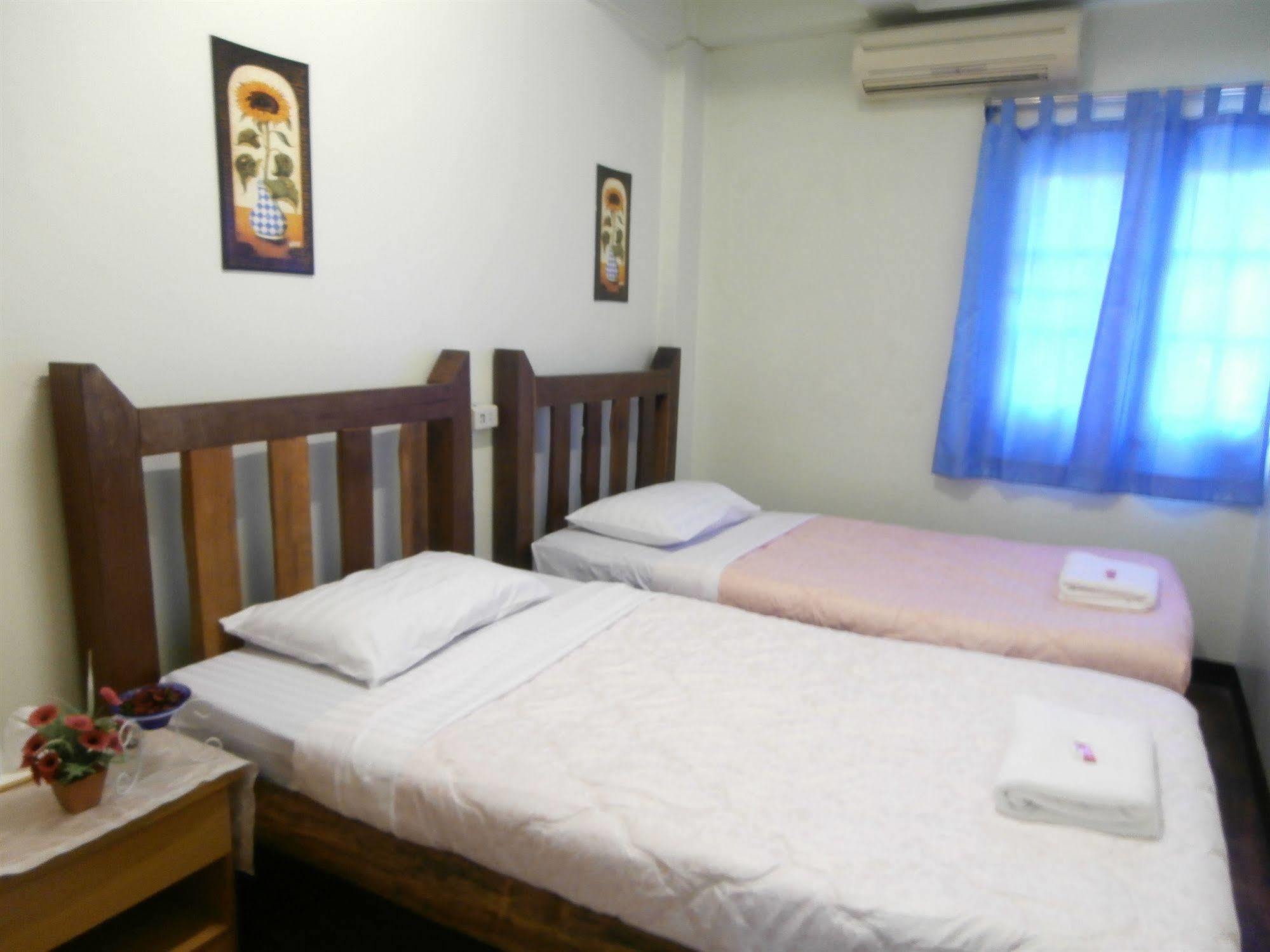 Nonni Guesthouse Chiang Mai Luaran gambar